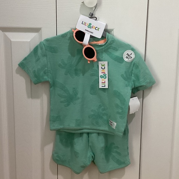 Green Kids Matching Set - Picture 1 of 2